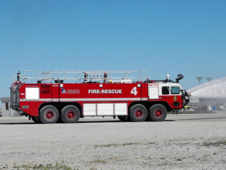  Oshkosh Striker 4500 ARFF 2010 года  (фото 10 из 14)